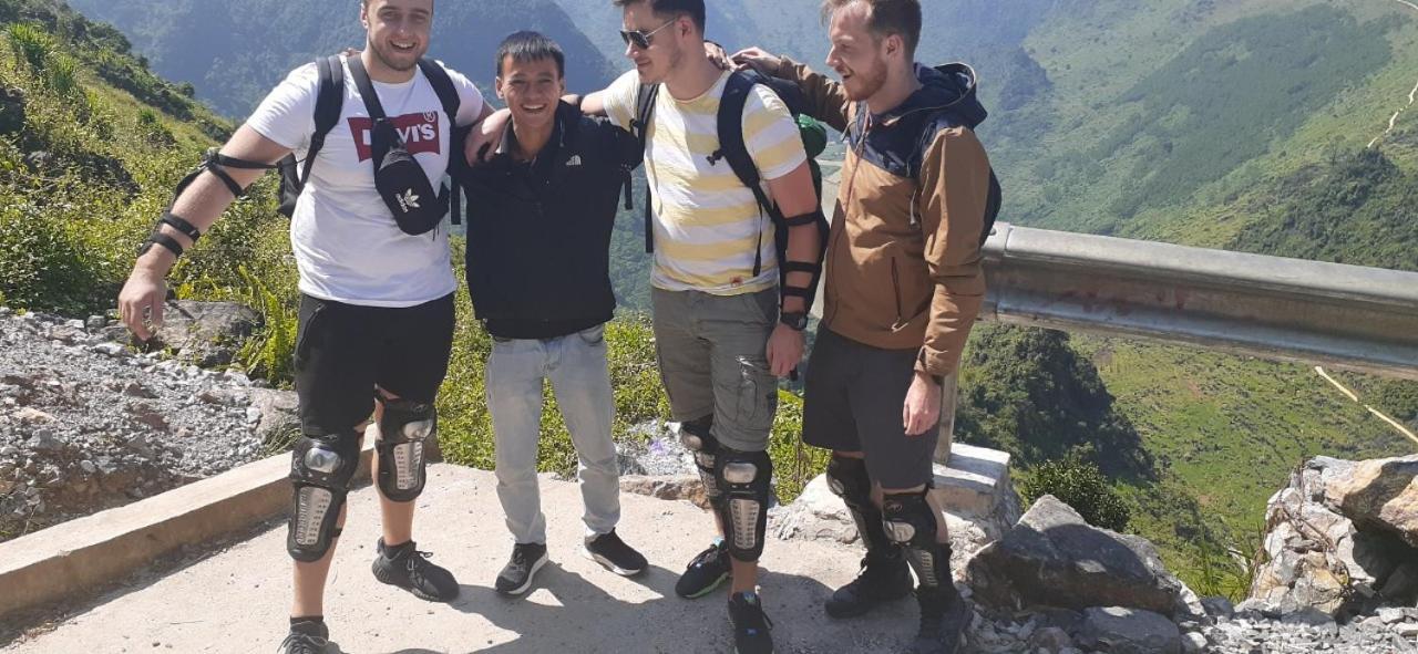 Central Backpackers Hostel Ha Giang Buitenkant foto